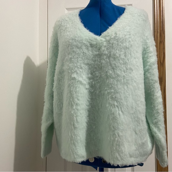 Maeve by Anthropologie women plush fuzzy green sweater. Size X1. Used. - Picture 7 of 7